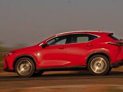 इलेक्ट्रिक मोटरसह पेट्रोल इंजिनवर धावते 'ही' कार