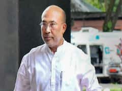 फुटबॉल का मैदान छोड़ राजनीति के अखाड़े में कूदे बीरेन सिंह लगातार दूसरी बार बने मणिपुर के मुख्यमंत्री