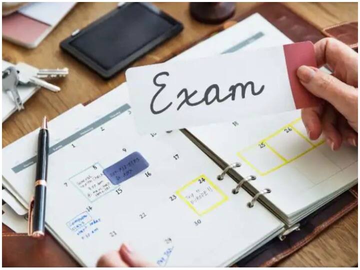 Uttarakhand Public Service Commission has extended the dates of Combined State Upper Subordinate Services Main Examination UKPSC PCS Exam Date 2022: उत्तराखंड आयोग ने मुख्य परीक्षा की तारीखें बदलीं, जानें अब कब होगा एग्जाम