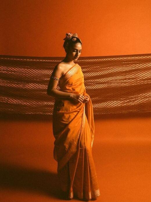 மன்னவன் விரல்கள் பல்லவன் உளியோ ஒ.ஹோ