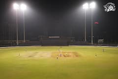 CSK Practice pics: ’கொஞ்சம் சில் பண்ணு மாப்பி’ - பயிற்சி களத்தில் தோனி அண்ட் பாய்ஸ்