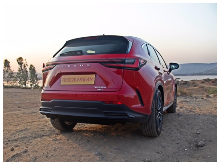 14 इंच की टच स्क्रीन और 17 स्पीकर के ऑडियो सिस्टम वाली लैक्सस एनएक्स 350H SUV देखिए कैसी है