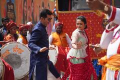 PHOTO : दिमाखदार शोभायात्रेने 'स्टार प्रवाह परिवार पुरस्कार 2022'ची सुरुवात होणार!