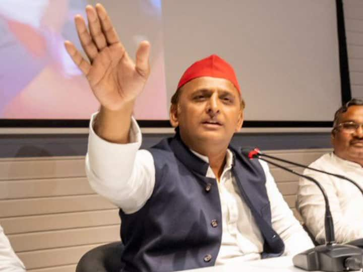 Akhilesh Yadav may resign from Lok Sabha after winning from karhal in up election 2022 UP Politics: लोकसभा की सदस्यता से आज इस्तीफा दे सकते हैं अखिलेश यादव