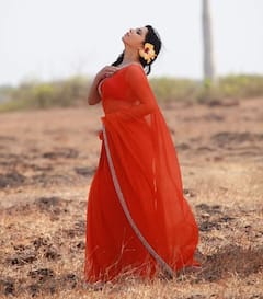 रियल लाइफ में काफी अतरंगी हैं 'द फेम गेम' की टफ पुलिस ऑफिसर राजश्री देशपांडे, फोटोज़ देख हैरान रह जाएंगे