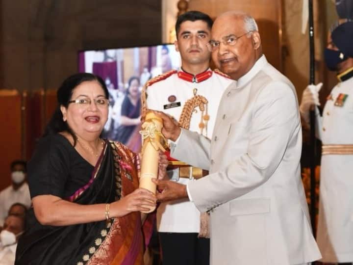 Delhi Jamia Millia Islamia Vice Chancellor Professor Najma Akhtar honored with Padma Shri Padma Shri: जामिया मिल्लिया इस्लामिया की वाइस चांसलर प्रोफेसर नजमा अख्तर को पद्मश्री से किया गया सम्मानित