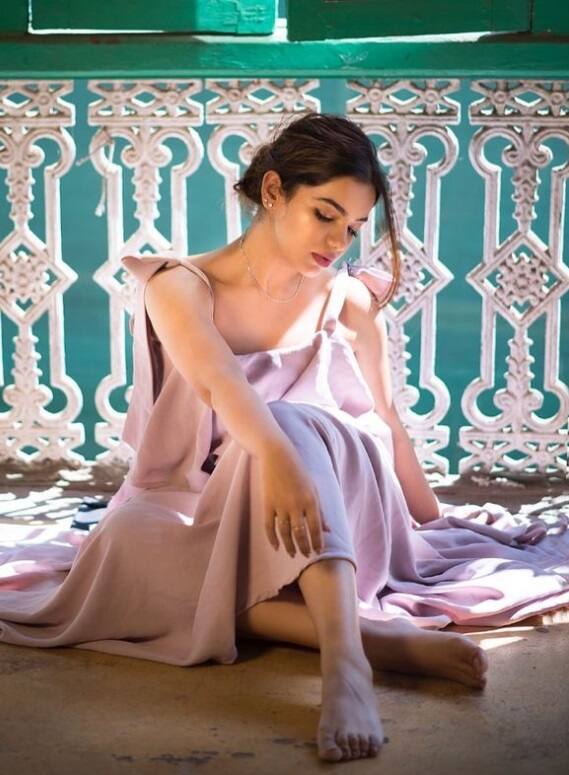 'अपहरण 2' हाल ही में वूट सलेक्ट पर रिलीज़ हुई है जिसके काफी चर्चे हो रहे हैं. इस सीरीज़ में निधि, अरुणदेय सिंह का किरदार निभा रही हैं.