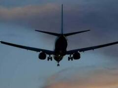 100 से ज्यादा लोगों को ले जा रही कतर एयरवेज की फ्लाइट की कराची एयरपोर्ट पर इमरजेंसी लैंडिंग