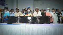 Naveen Shekharappa mortal remains arrive in Bengaluru; Karnataka CM pays last respects | ABP News