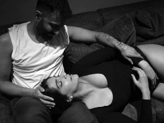 Sonam Kapoor Announces Pregnancy: బేబీ బంప్ తో క్యూట్ గా సోనమ్ | Anand Ahuja | ABP Desam