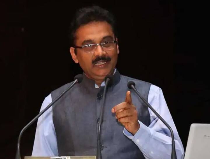 आप पार्टी ने पंजाब की नामी यूनिवर्सिटी में से एक लवली प्रोफेशनल यूनिवर्सिटी के फाउंडर अशोक मित्तल को भी राज्यसभा के लिए नामित किया है. अशोक मित्तल को शिक्षा के क्षेत्र में योगदान देने के लिए जाना जाता है. हालांकि इससे पहले तक अशोक मित्तल आम आदमी पार्टी के साथ जुड़े नहीं रहे हैं.