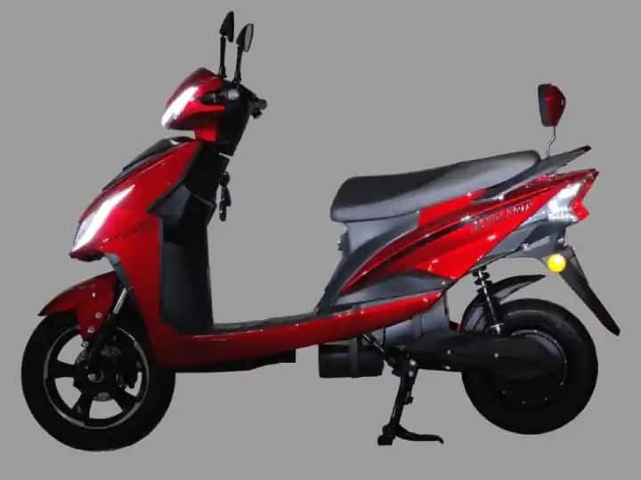 nij-accelero-electric-scooter-launch-at-starting-price-of-53000-rupees Electric Scooter: 190km ची रेंज देते 'ही' इलेक्ट्रिक स्कूटर, किंमत फक्त...