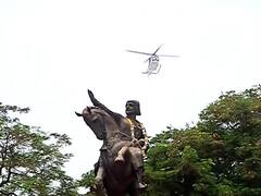 PHOTO : शिवतीर्थावर तिथीनुसार शिवजयंतीचा उत्साह, महाराजांच्या पुतळ्यावर हेलिकॉप्टरमधून पुष्पवृष्टी