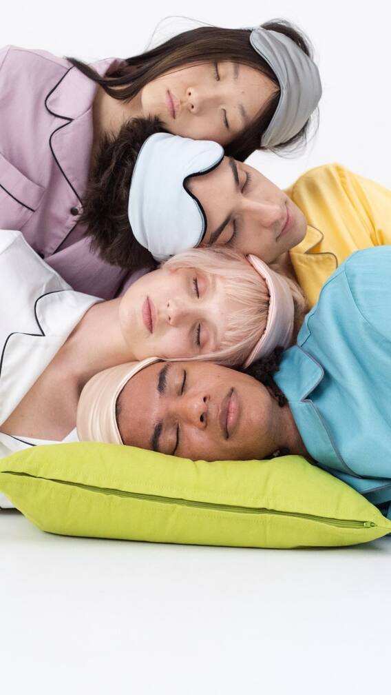 ప్రపంచంలో ఏ దేశీయులు అతిగా నిద్రపోతారు? తక్కువ ఎవరు?