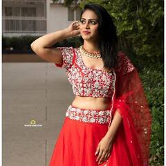 लोकप्रिय तेलुगू अभिनेत्री गायत्री उर्फ डॉली डी क्रुझचे कार अपघातात निधन!