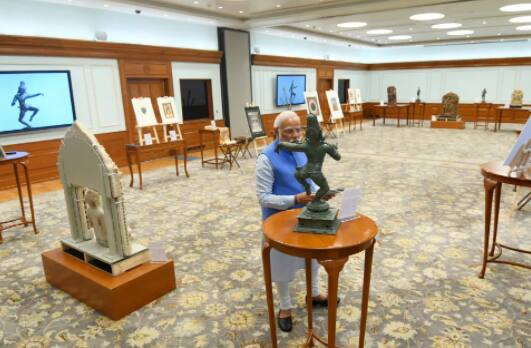 या पुरातन वस्तूंचे सहा गटांमध्ये वर्गीकरण करण्यात आले आहे. या वस्तू अतिशय प्राचीन असून भारतीय इतिहास आणि संस्कृतीचे प्रतिक आहे.