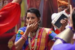 PHOTO : दिमाखदार शोभायात्रेने 'स्टार प्रवाह परिवार पुरस्कार 2022'ची सुरुवात होणार!