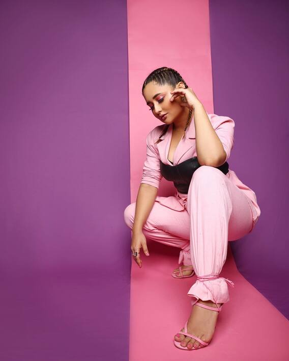 ਰਸ਼ਮੀ ਦੇਸਾਈ ਦੇ ਕਿਊਟ ਅੰਦਾਜ਼ ਨੇ ਲੁੱਟਿਆ ਫੈਨਸ ਦਾ ਦਿਲ