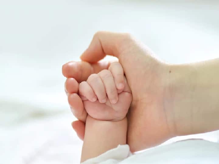 Birth Certificate  Follow these easy steps to apply for Birth Certificate know step by step process बच्चे के जन्म के बाद इस तरह बनवाएं बर्थ सर्टिफिकेट, जानें ऑनलाइन आवेदन का आसान प्रोसेस