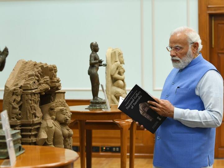 PM Inspects Antiquities, Some From 9th Century, Returned By Australia भारत को ऑस्ट्रेलिया ने लौटाईं 'धरोहर', भगवान शिव, विष्णु और जैन परंपरा के 29 पुरावशेषों का पीएम मोदी ने किया निरीक्षण