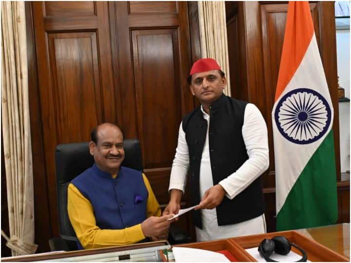 Akhilesh Yadav and Azam Khan resigned from the Lok Sabha UP News: अखिलेश यादव और आजम खान ने लोकसभा से दिया इस्तीफा