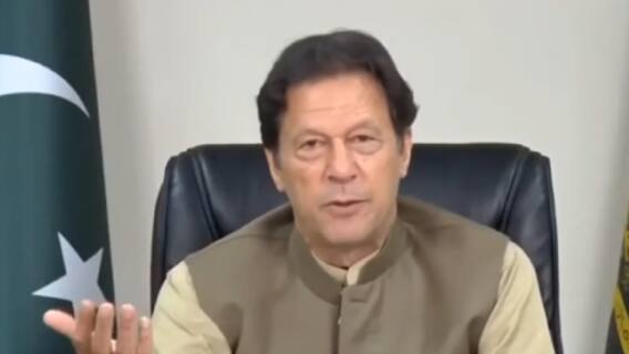 Imran Khan का 'Game Over' ? No Confidence Motion में गिरेगी Pakistan PM की 'विकेट'?