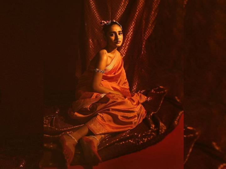 त्यामुळेच प्रिया प्रकाशचे हे लेटेस्ट फोटोशूट खूप चर्चेत आहे. तिने हा लूक का केलाय, हे जाणून घेण्याची लोकांना उत्सुकता आहे.