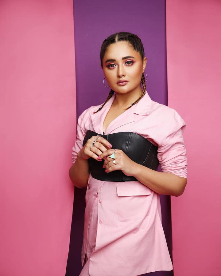 Lock Upp : कंगना रनौतचा (Kangana Ranaut) रिअॅलिटी शो ‘लॉक अप’ (Lock Upp) छोट्या पडद्यावर धमाल करत आहे. (photo:imrashamidesai/ig)