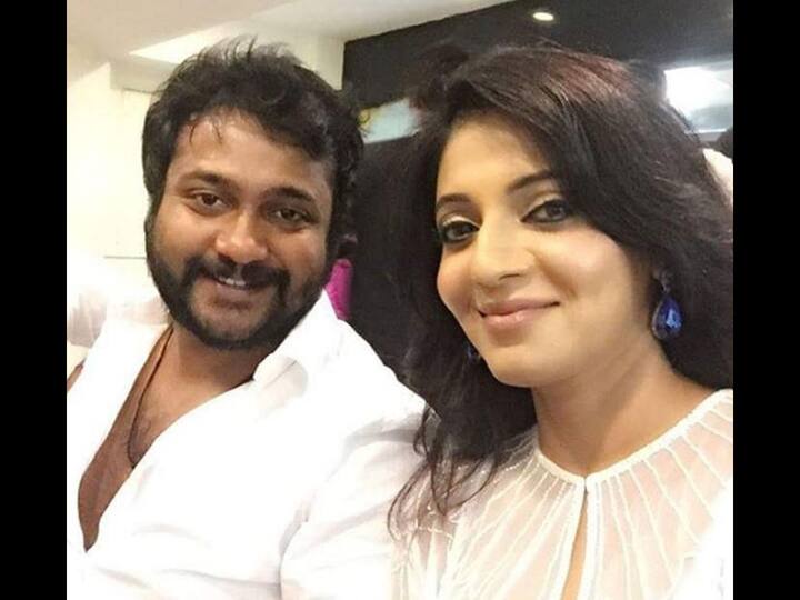 రేష్మా పసుపులేటి ప్రముఖ తమిళ నటుడు బాబీ సింహాకు కజిన్ సిస్టర్. బాబీ సింహా కుటుంబం కూడా హైదరాబాద్కు చెందినదే. చిన్నప్పుడే ఆయన ఫ్యామిలీ కొడైకెనల్కు షిఫ్ట్ అయ్యింది. కానీ, చదువు మాత్రం ఏపీలోనే తెలుగు మీడియంలో సాగింది. ఇటీవలే బాబీ ‘మహాన్’ చిత్రంలో సత్యవన్ పాత్రతో మెప్పించాడు. - Image Credit: Reshma Pasupuleti/Instagram