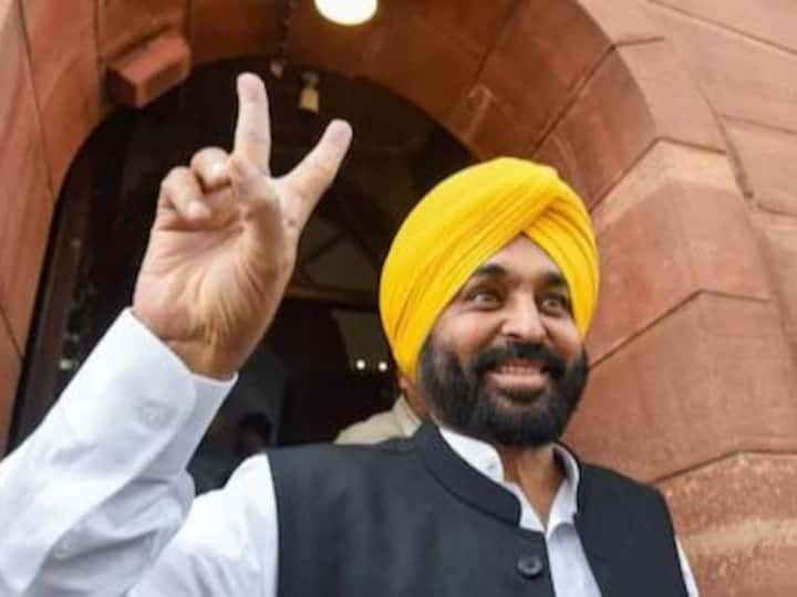 punjab 35,000 temporary employees of Group C and D will be permanent says CM bhagwant mann भगवंत मान सरकार का बड़ा तोहफा, पंजाब के ग्रुप सी और ग्रुप डी के 35 हजार अस्थायी कर्मचारियों होंगे परमानेंट
