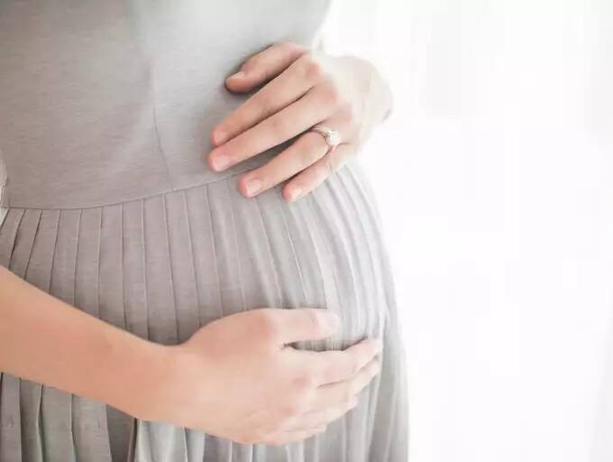 If you are planning for the first pregnancy then do not do these 3 mistakes Health Tips: ફર્સ્ટ ટાઇમ પ્રેગ્નન્સી પ્લાસ કરી રહ્યાં હો તો આ ત્રણ ભૂલને ક્યારેય ન કરશો