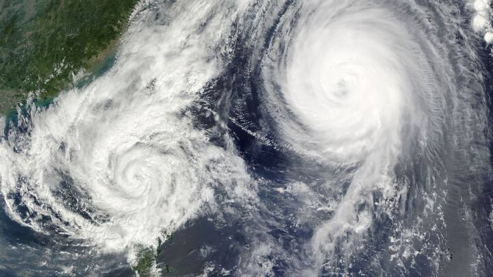 শেষ পর্যন্ত ঘূর্ণিঝড় হয়ে উঠতে পারল না অশনি। অতি গভীর নিম্নচাপ হয়েই থেকে গেল বঙ্গোপসাগরে সৃষ্টি হওয়া এই নিম্নচাপ। গত সপ্তাহে বঙ্গোপসাগরের উপর তৈরি হয়েছিল একটি নিম্নচাপ।