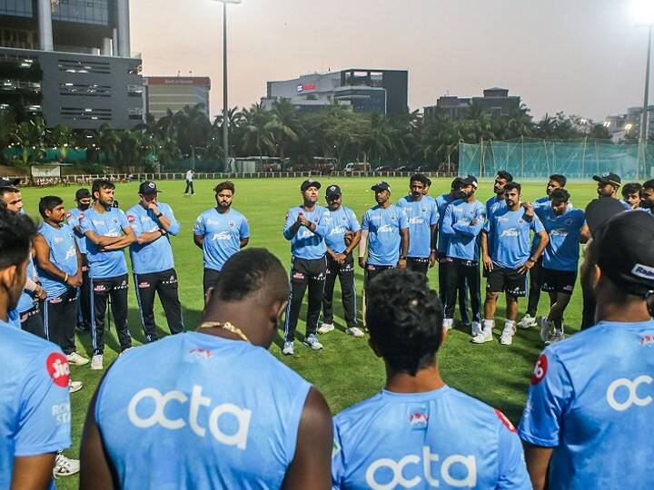 Rishabh Pant on Delhi capitals Preparation for IPL 2022 new Teammates Ricky Ponting IPL 2022: कैसी चल रही है दिल्ली कैपिटल्स की तैयारी? कप्तान ऋषभ पंत ने की ये चीजें ऑब्जर्व