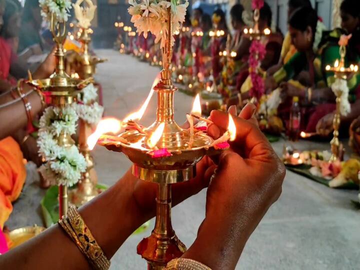 Tirukkadaiyur Abirami Amman Temple Lantern Puja to be held at Thirukudamulu - Numerous devotees participate குடமுழுக்கு நடைபெற உள்ள திருக்கடையூர் அபிராமி அம்மன் கோயில் திருவிளக்கு பூஜை - ஏராளமான பக்தர்கள் பங்கேற்பு