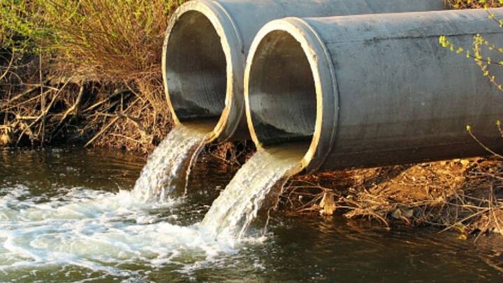 রাষ্ট্রপুঞ্জ জানিয়েছে, গোটা বিশ্বে পানীয় জলের প্রায় অর্ধেকই আসে ভূগর্ভ থেকে। সেচকার্য়ে ব্যবহৃত জলের ৪০ শতাংশ এবং শিল্পক্ষেত্রে ব্যবহৃত জলের এক তৃতীংশও সেখান থেকেই আসে। এই ভূগর্ভস্থ জল শুধু বাস্তুতন্ত্রের ভারসাম্যই বজায় রাখে না, জলবায়ু পরিবর্তনের গতি মন্থর করতে এবং তার সঙ্গে পরিবেশের সামঞ্জস্য গড়ে তুলতেও গুরুত্বপূর্ণ ভূমিকা পালন