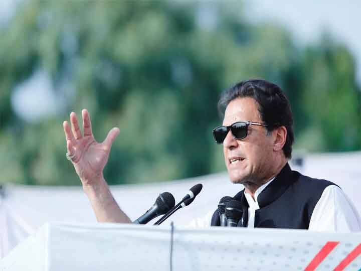Pakistani PM Imran Khan News: PM Imran and opposition's power show on the streets today ANN पाकिस्तानी संसद में सरकार के आंकड़ों की परीक्षा, सड़कों पर PM Imran और विपक्ष का शक्ति प्रदर्शन आज