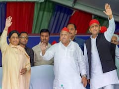 UP Politics: मायावती ने अपर्णा यादव के बहाने मुलायम सिंह यादव पर साधा निशाना, कहा- BJP से मिली हुई है सपा