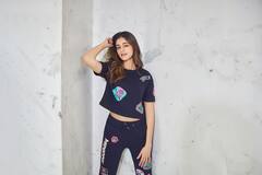 Ananya Pandey: अनन्याची तुलना अभिनेत्री उर्फी जावेदसोबत?