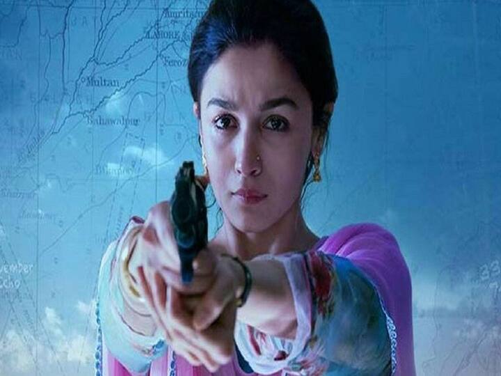 मेघना गुलजार की फिल्म राज़ी में आलिया भट्ट ने स्पाई के अवतार में अभिनय की दुनिया में अपनी एक्टिंग का लोहा मनवा दिया था.