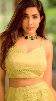 Actress Parvati Nair: தாவணி போட்ட தீபாவளி.. நடிகை பார்வதி நாயரின் நச் போட்டோஸ்!