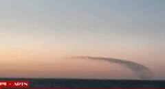 Russia Ukraine :  रशियानं सर्व बाजूनी युक्रेनला घेरलं, समुद्रातून युक्रेनच्या लष्करावर डागली क्षेपणास्त्र