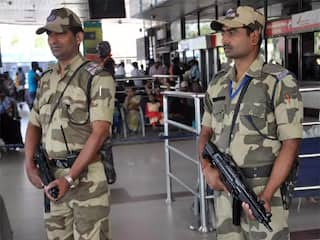 CISF Recruitment: কেন্দ্রীয় বাহিনীতে প্রচুর পদে নিয়োগ, এঁরা করতে পারবেন আবেদন