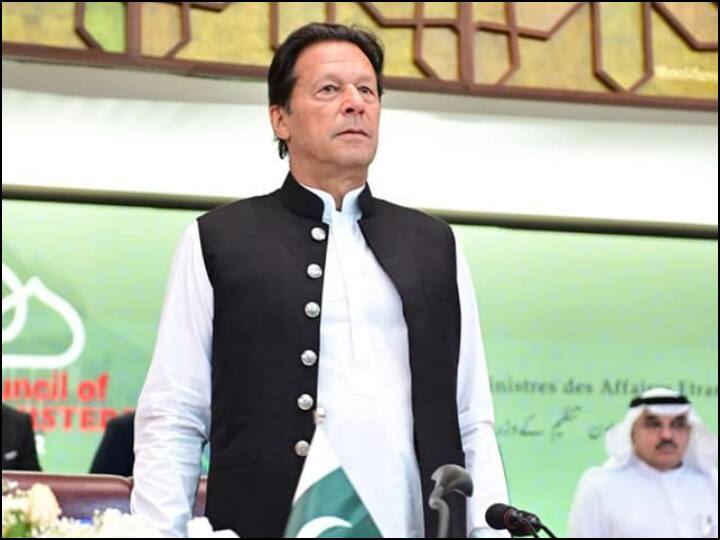 Pakistan Political Crisis PTI Leader And PM Imran khan post in danger आखिर बेइज्जत होकर ही कुर्सी छोड़ने पर क्यों अड़े हैं इमरान खान ?