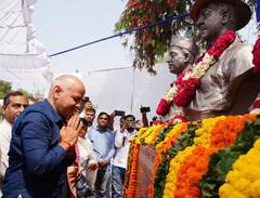 ਡਿਪਟੀ ਸੀਐਮ ਮਨੀਸ਼ ਸਿਸੋਦੀਆ ਨੇ ਸ਼ਹੀਦੀ ਦਿਵਸ 'ਤੇ ਭਗਤ ਸਿੰਘ, ਸੁਖਦੇਵ ਅਤੇ ਰਾਜਗੁਰੂ ਨੂੰ ਦਿੱਤੀ ਸ਼ਰਧਾਂਜਲੀ, ਵੇਖੋ ਤਸਵੀਰਾਂ