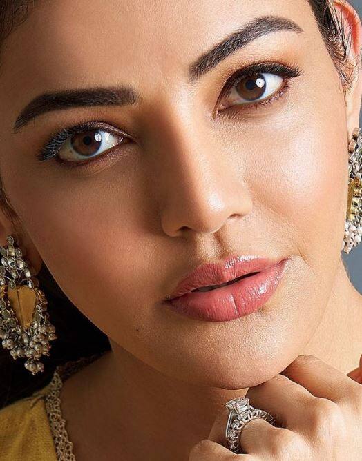 அந்த கண்ணுக்கு அஞ்சு லட்சம் தாரேன்டி