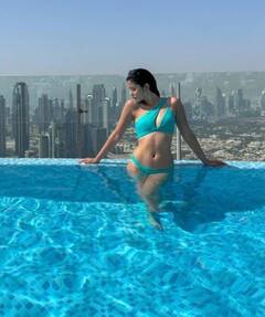 શનાયા કપૂરે બિકિનીમાં તસવીરો કરી શેર, ફેન્સ થયા દિવાના