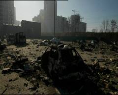 Russia-Ukraine War : আর্তনাদ, হাহাকার, মৃত্যু পেরিয়ে ঠিকানা খুঁজছে ইউক্রেনীয়রা, দেখুন ছবি