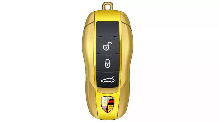 Quick Shel Flip Mobile Phone में 1.55 इंच का टीएफटी एलसीडी डिस्प्ले है. यह अंग्रेजी, रूसी, अरबी, पुर्तगाली और अन्य 22 लेंगुएज को सपोर्ट करता है. फीचर फोन कार की चाबी जैसा दिखता है. मोबाइल फोन आसानी से शेयर करने और प्राप्त करने के लिए ब्लूटूथ जैसे फीचर्स के साथ आता है. अमेजन पर इसकी कीमत 1425 रुपये है.