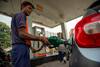 Petrol-Diesel Price Hike: दिल्ली, यूपी एमपी समेत किन 10 राज्यों में 100 रुपये से कम नहीं बेचा जा रहा पेट्रोल, यहां जानें