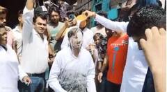 ਫਿਲਮ 'ਨਾਇਕ' ਦੇ ਅਨਿਲ ਕਪੂਰ ਬਣੇ ਆਮ ਆਦਮੀ ਪਾਰਟੀ ਦੇ ਲੀਡਰ, ਨਾਲੇ ਦੀ ਕੀਤੀ ਸਫਾਈ ਤਾਂ ਲੋਕਾਂ ਨੇ ਦੁੱਧ ਨਾਲ ਇਸ਼ਨਾਨ ਕਰਵਾਇਆ